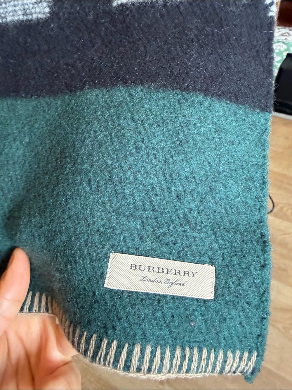 NEW Burberry Multi-Color Patterned Wool Sweater - Picture 4 of 8